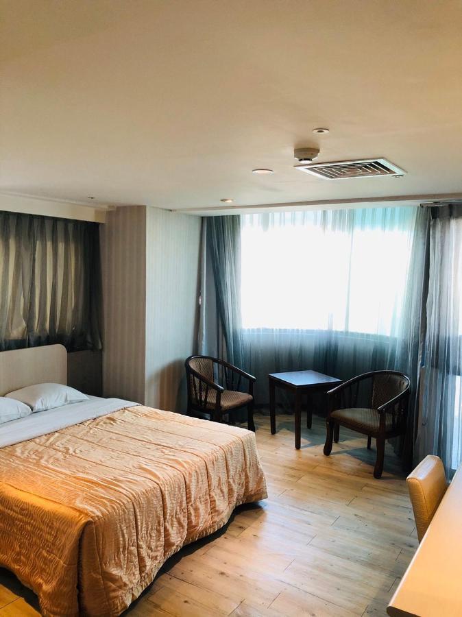 Jing Chech Hotel เกาสง ภายนอก รูปภาพ